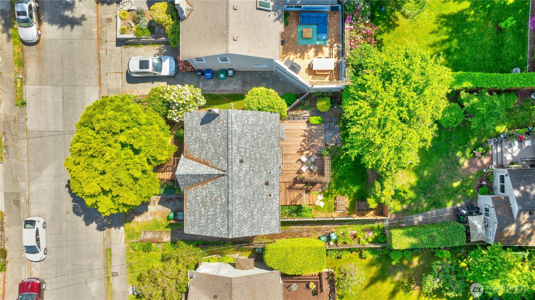 547 NE 91st Street , Seattle, WA 98115-2816