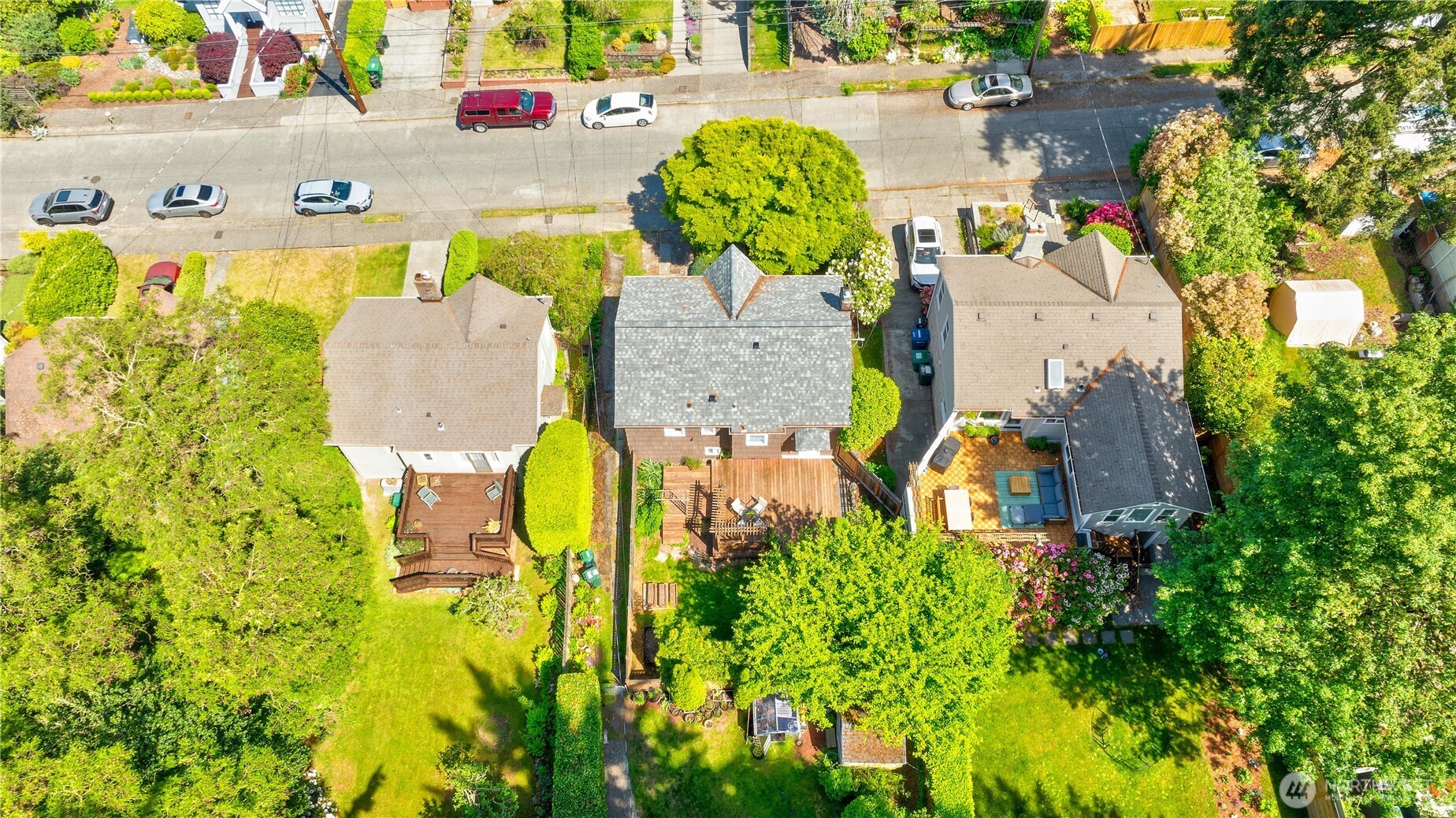 547 NE 91st Street , Seattle, WA 98115-2816