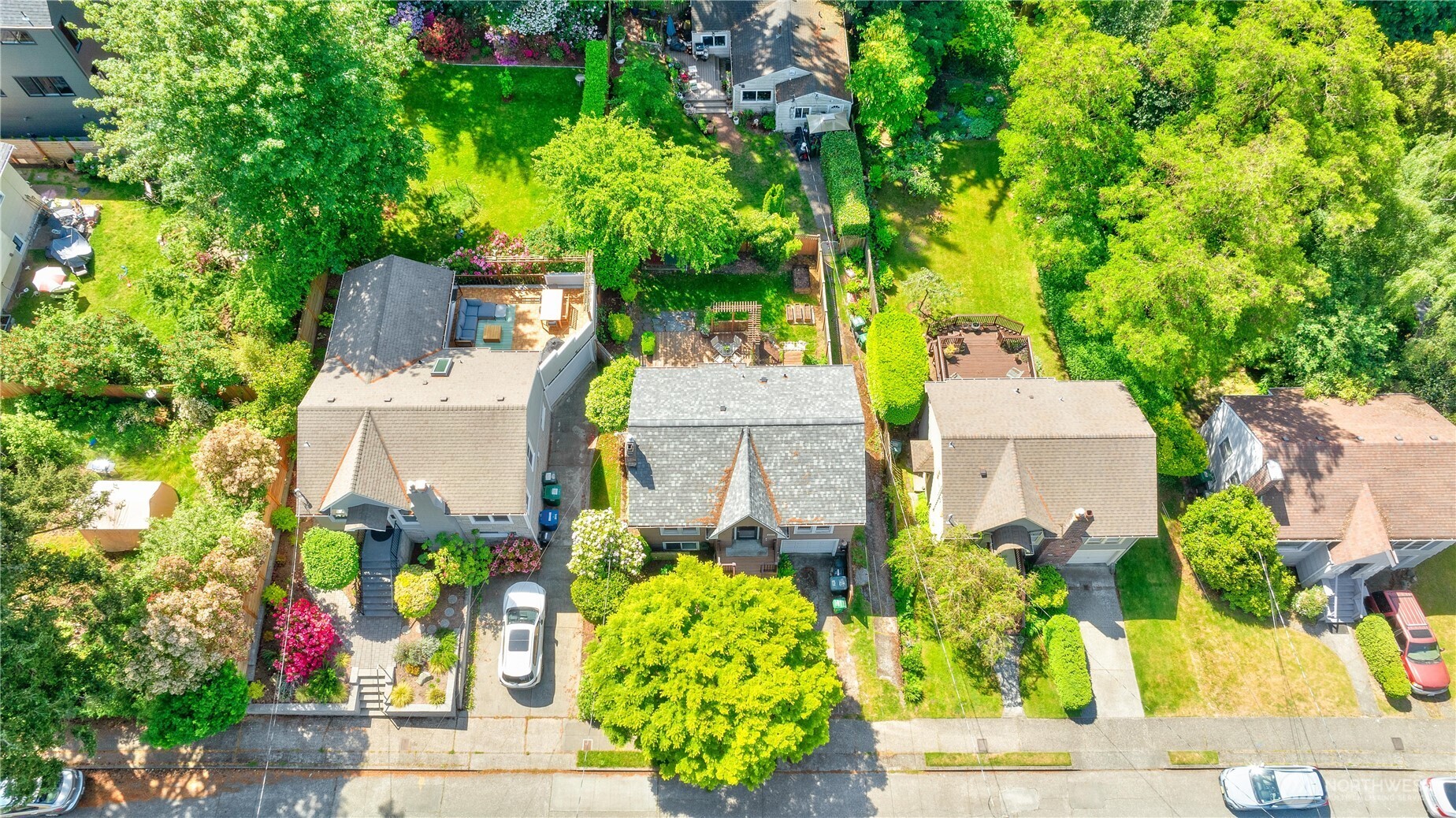 547 NE 91st Street , Seattle, WA 98115-2816