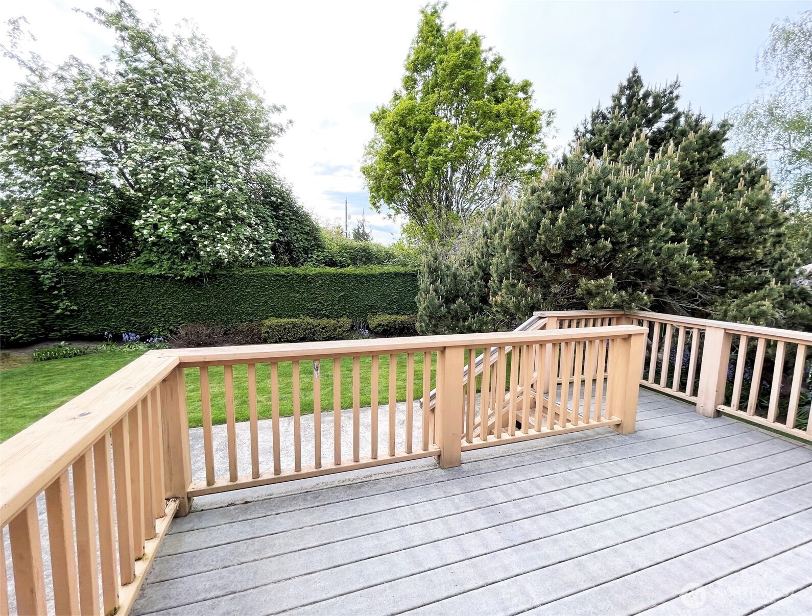 5025 47th Avenue NE, Seattle, WA 98105