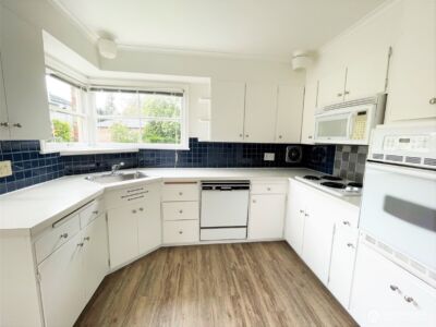5025 47th Avenue NE, Seattle, WA 98105 - Photo 9