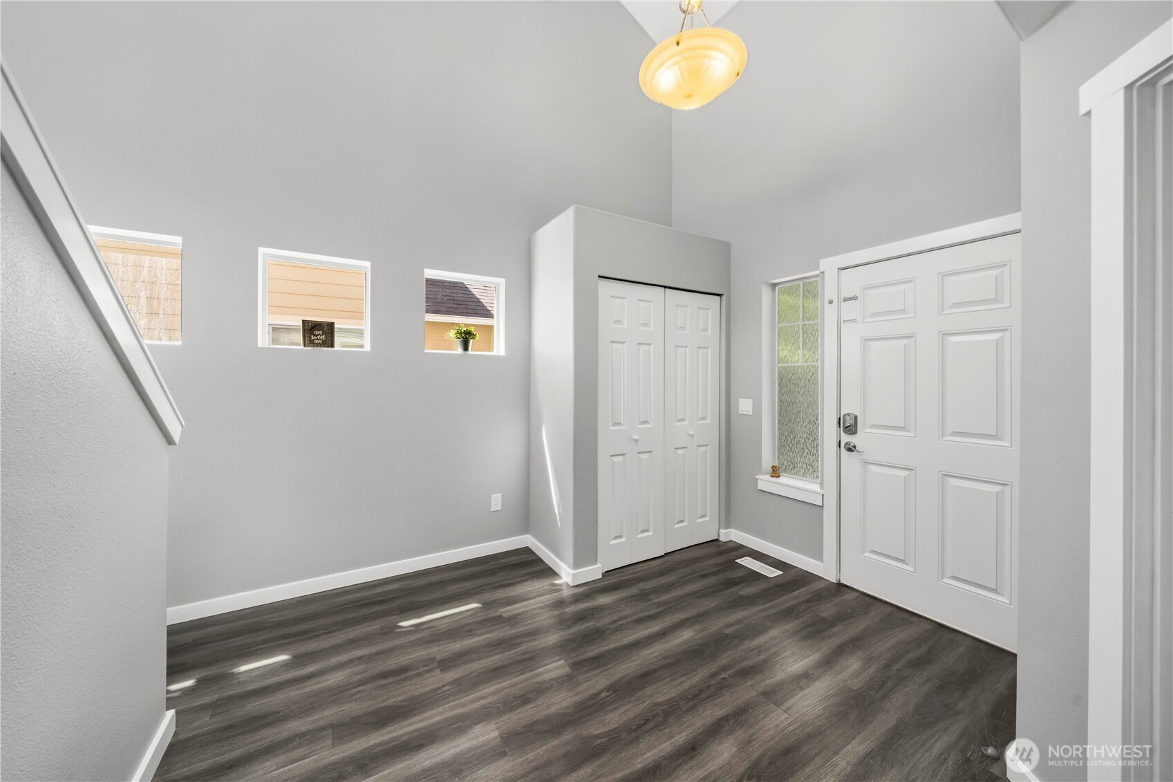 7249 Radius Loop SE, Lacey, WA 98513