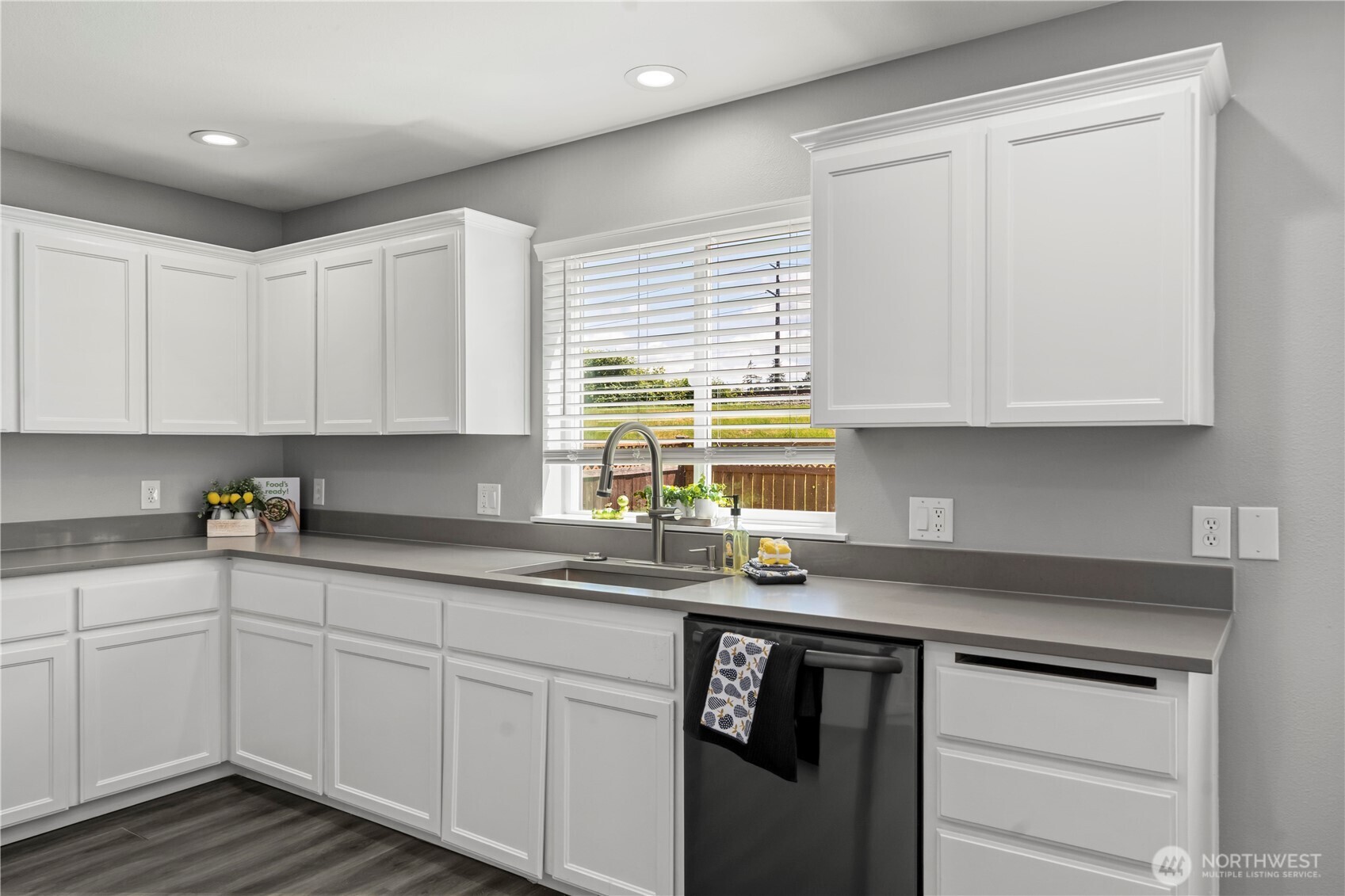 7249 Radius Loop SE, Lacey, WA 98513