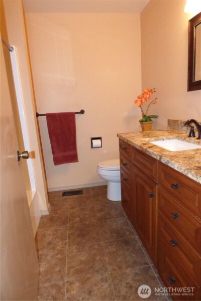 6709 Westhill Court SW, Olympia, WA 98512 - Photo 12