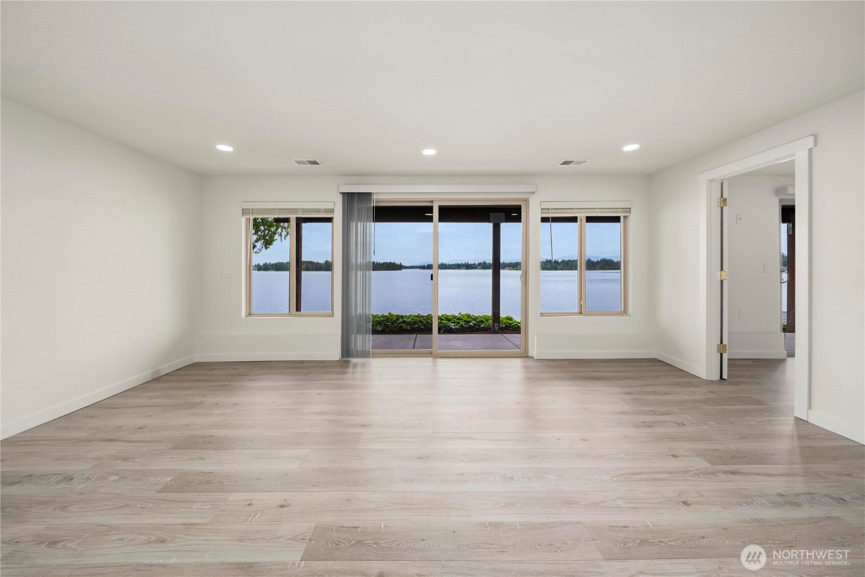 4905 Jenks Point Way E , Lake Tapps, WA 98391