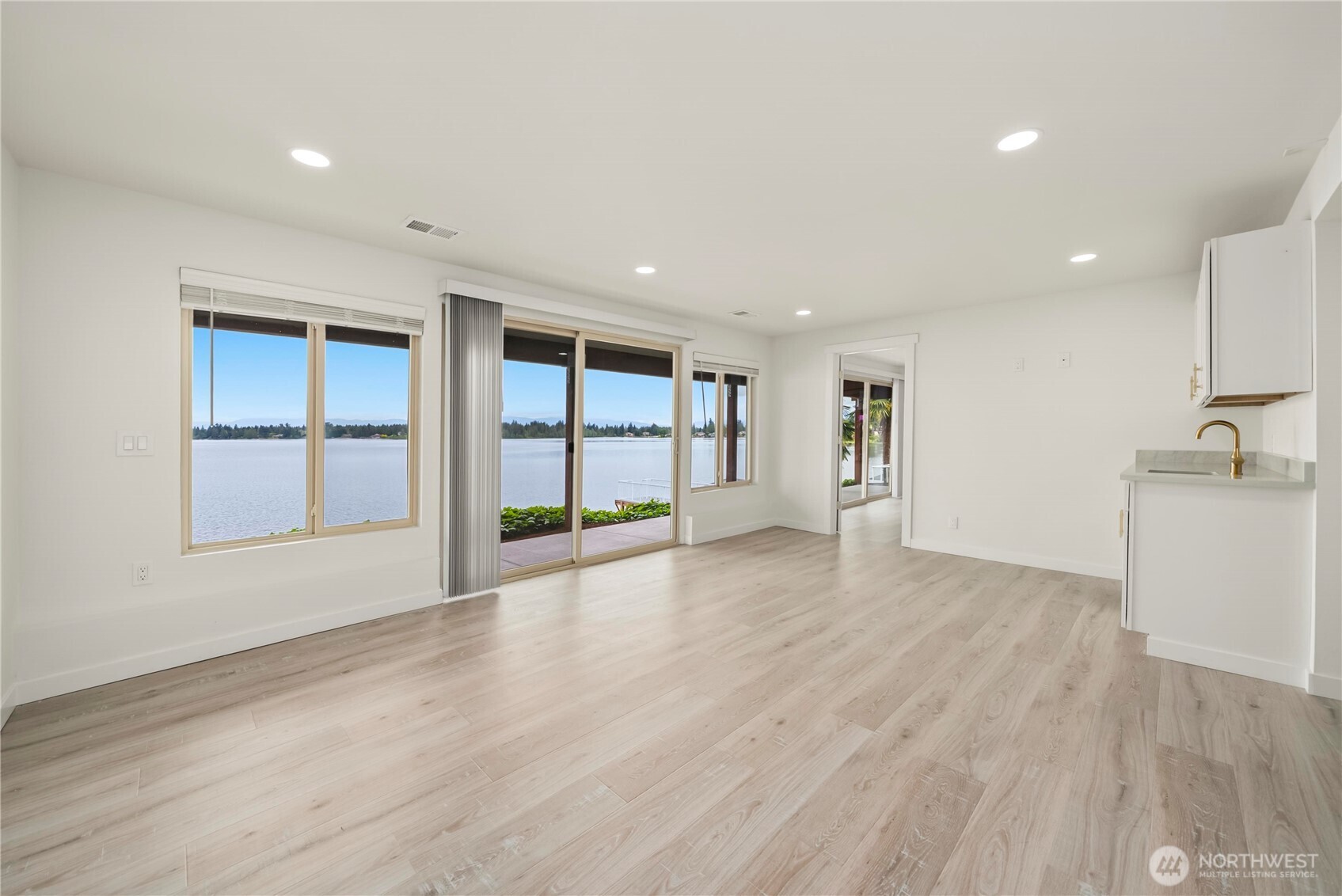 4905 Jenks Point Way E , Lake Tapps, WA 98391