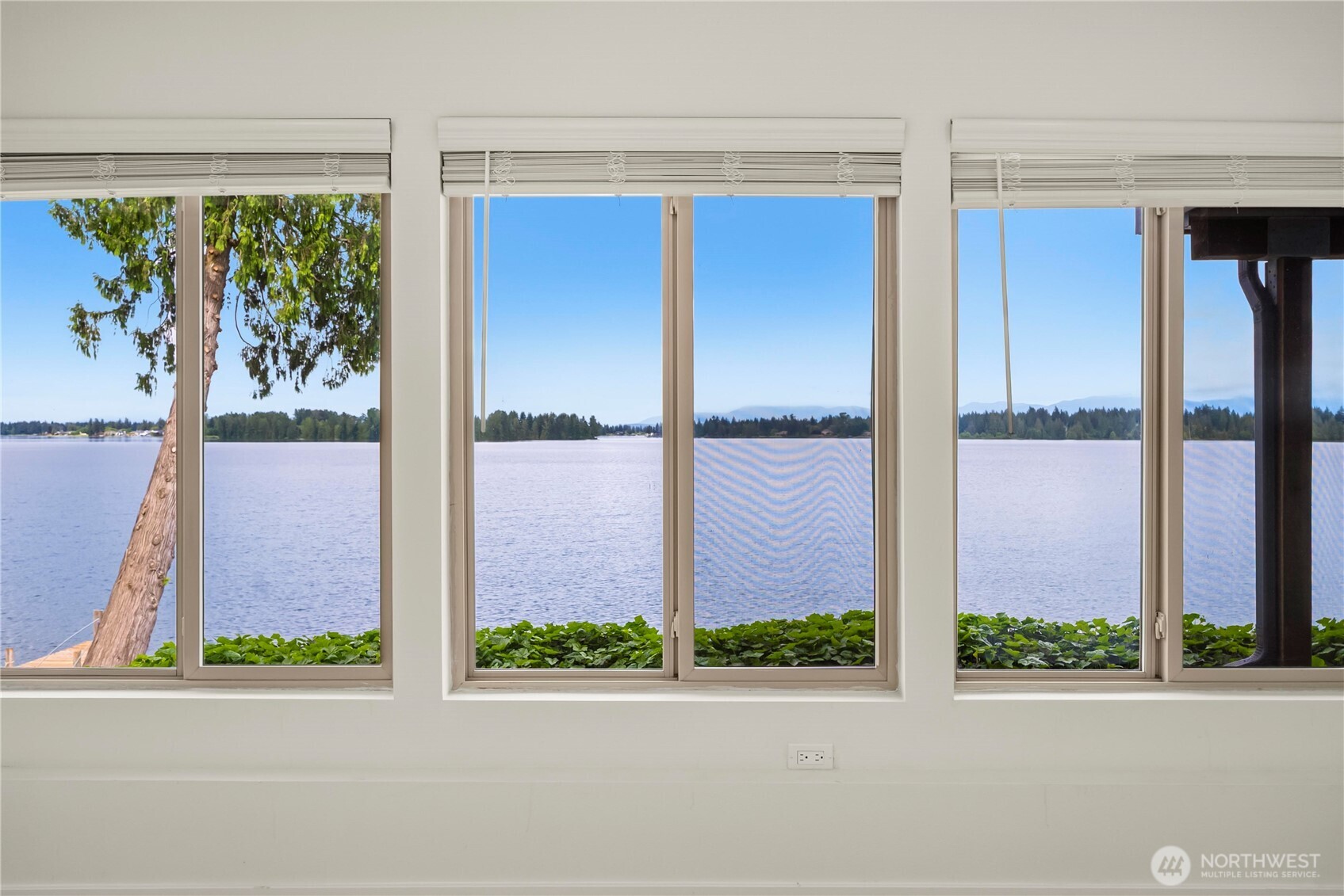 4905 Jenks Point Way E , Lake Tapps, WA 98391