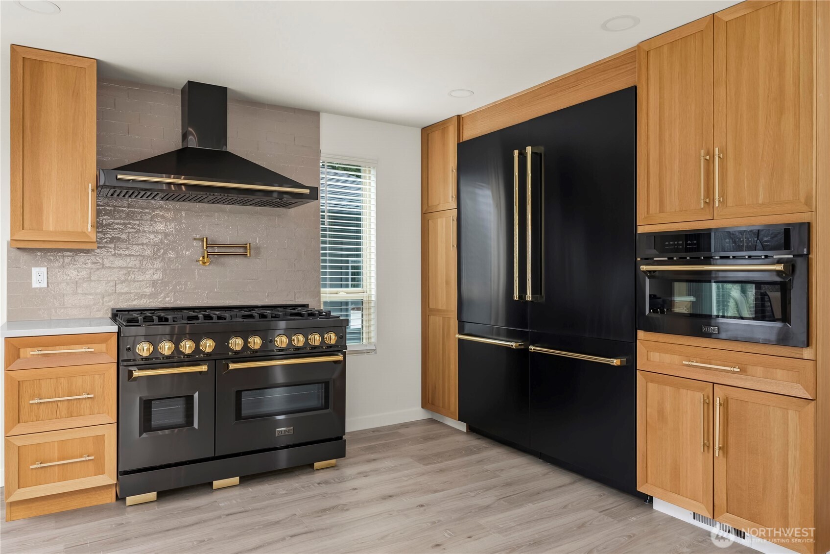 4905 Jenks Point Way E , Lake Tapps, WA 98391