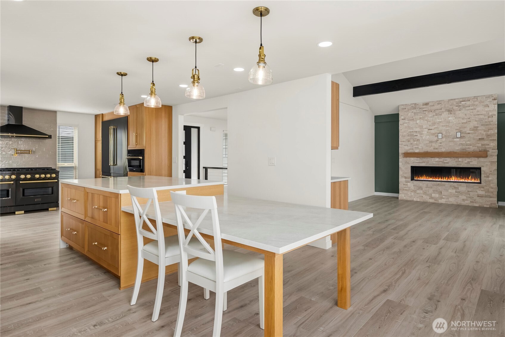 4905 Jenks Point Way E , Lake Tapps, WA 98391