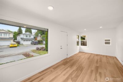 12235 43rd Avenue S, Seattle, WA 98178 - Photo 2