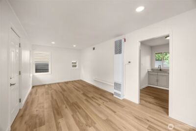 12235 43rd Avenue S, Seattle, WA 98178 - Photo 3