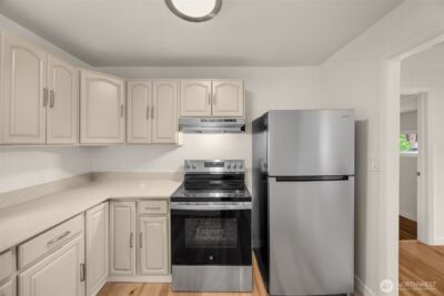 12235 43rd Avenue S, Seattle, WA 98178 - Photo 6