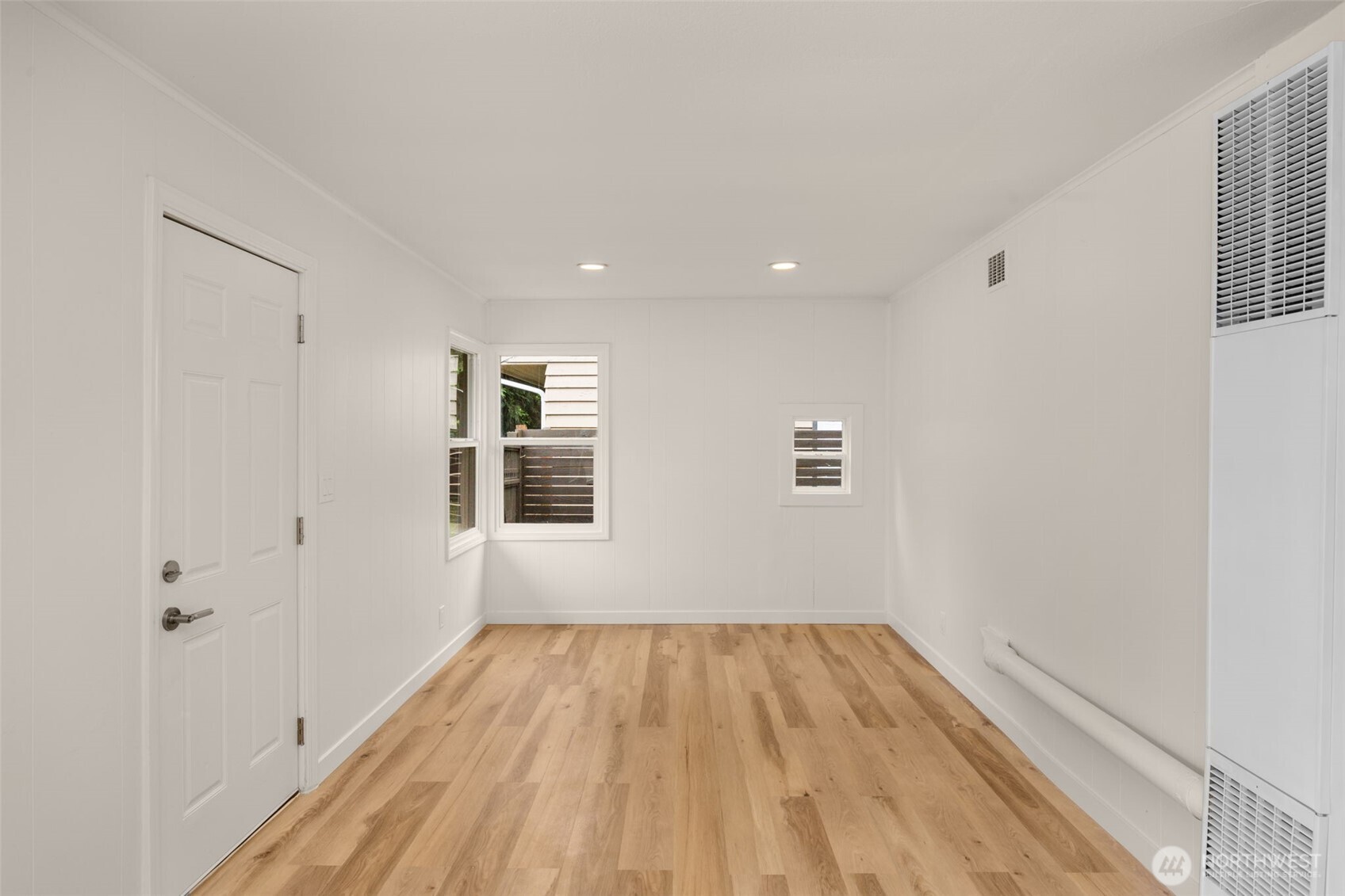 12235 43rd Avenue S, Seattle, WA 98178