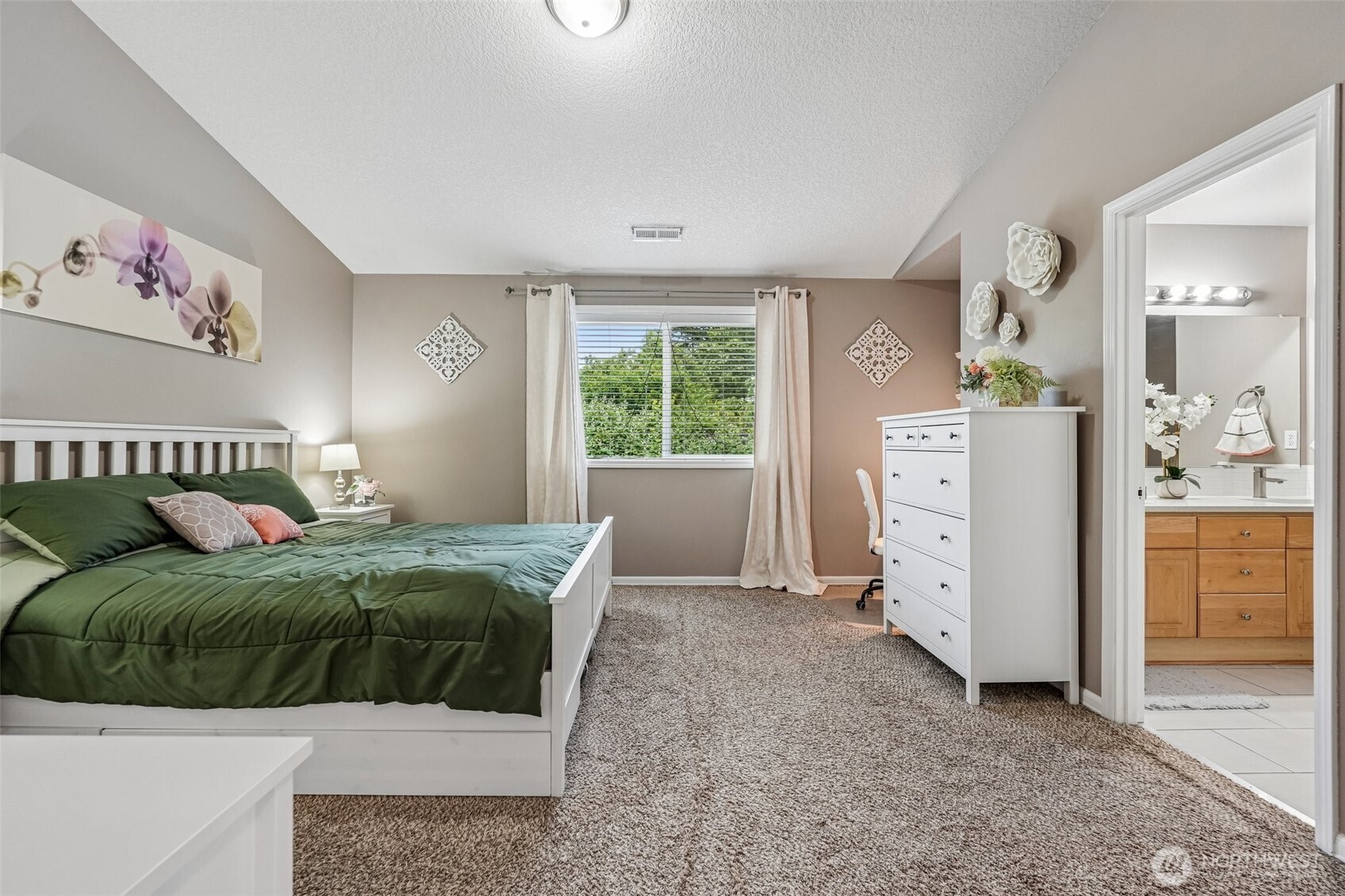 8903 NE 41st Avenue , Vancouver, WA 98665