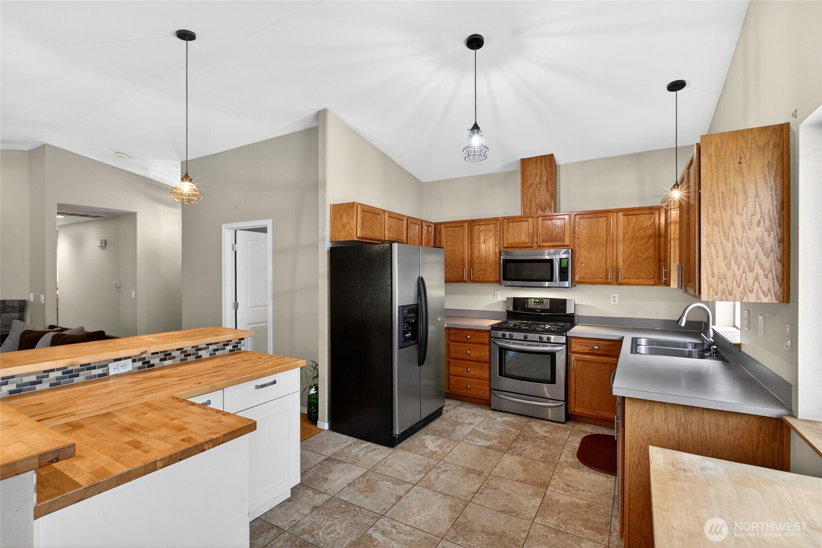 10702 211th Avenue Ct E, Bonney Lake, WA 98391