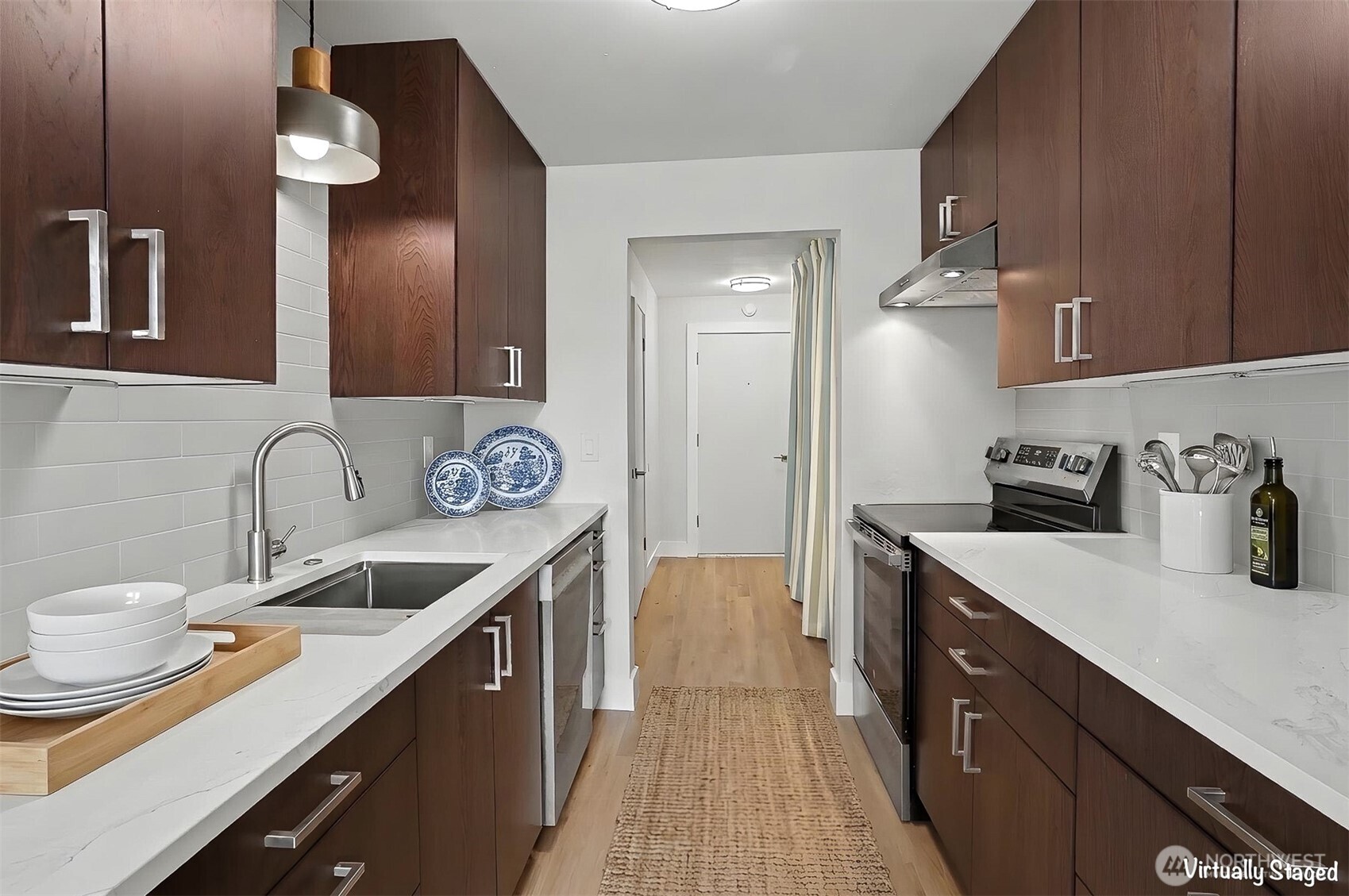 3711 26th Place W #306, Seattle, WA 98199