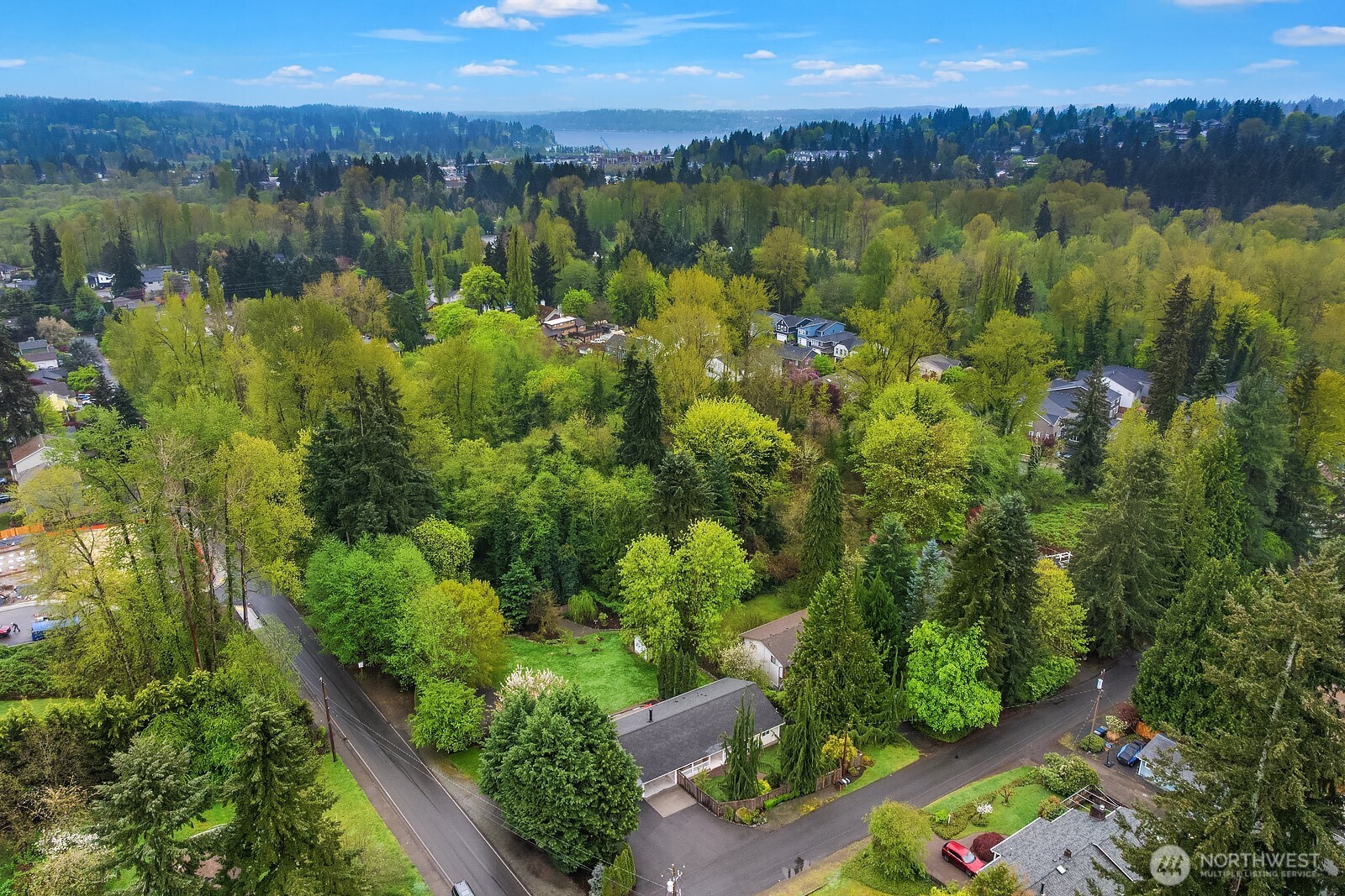 7547 NE 200th Street , Kenmore, WA 98028