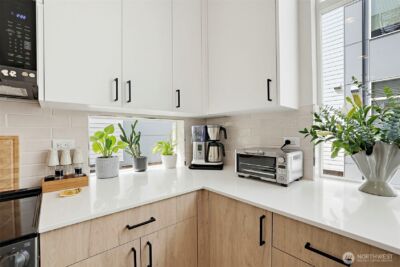 902 N 86th Street , Seattle, WA 98103 - Photo 11
