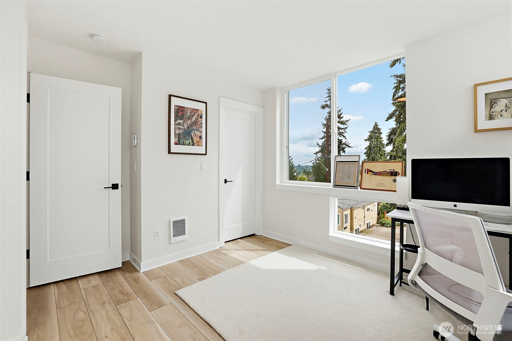 902 N 86th Street , Seattle, WA 98103