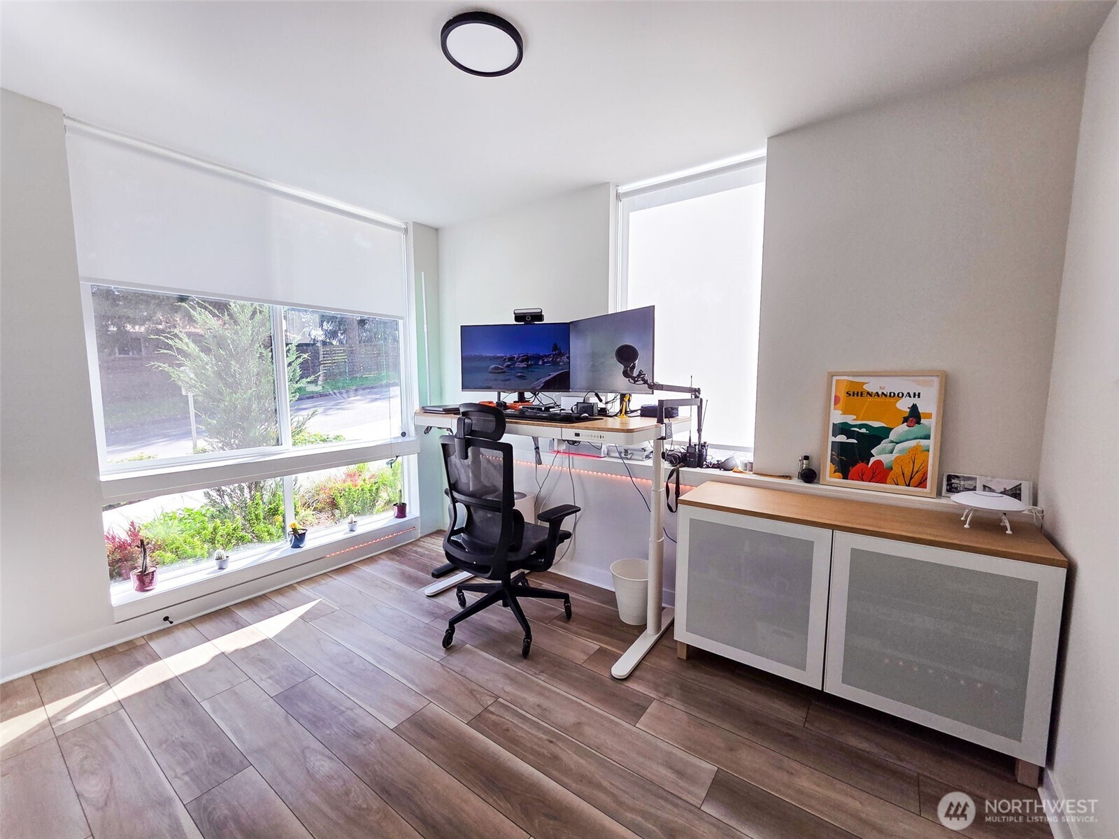 902 N 86th Street , Seattle, WA 98103