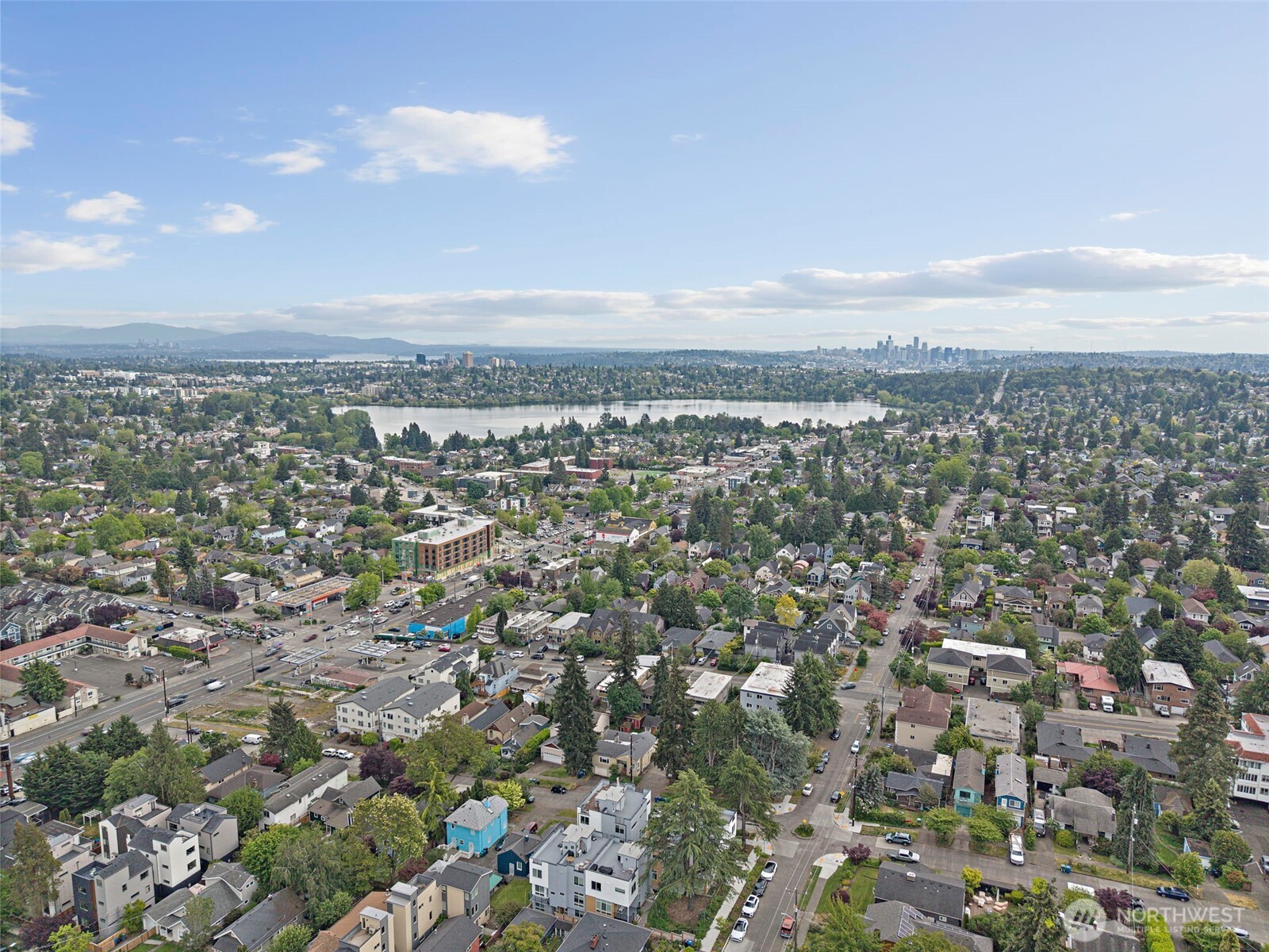 902 N 86th Street , Seattle, WA 98103