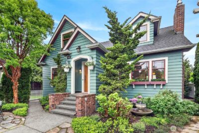 4036 44th Avenue SW, Seattle, WA 98116 - Photo 1