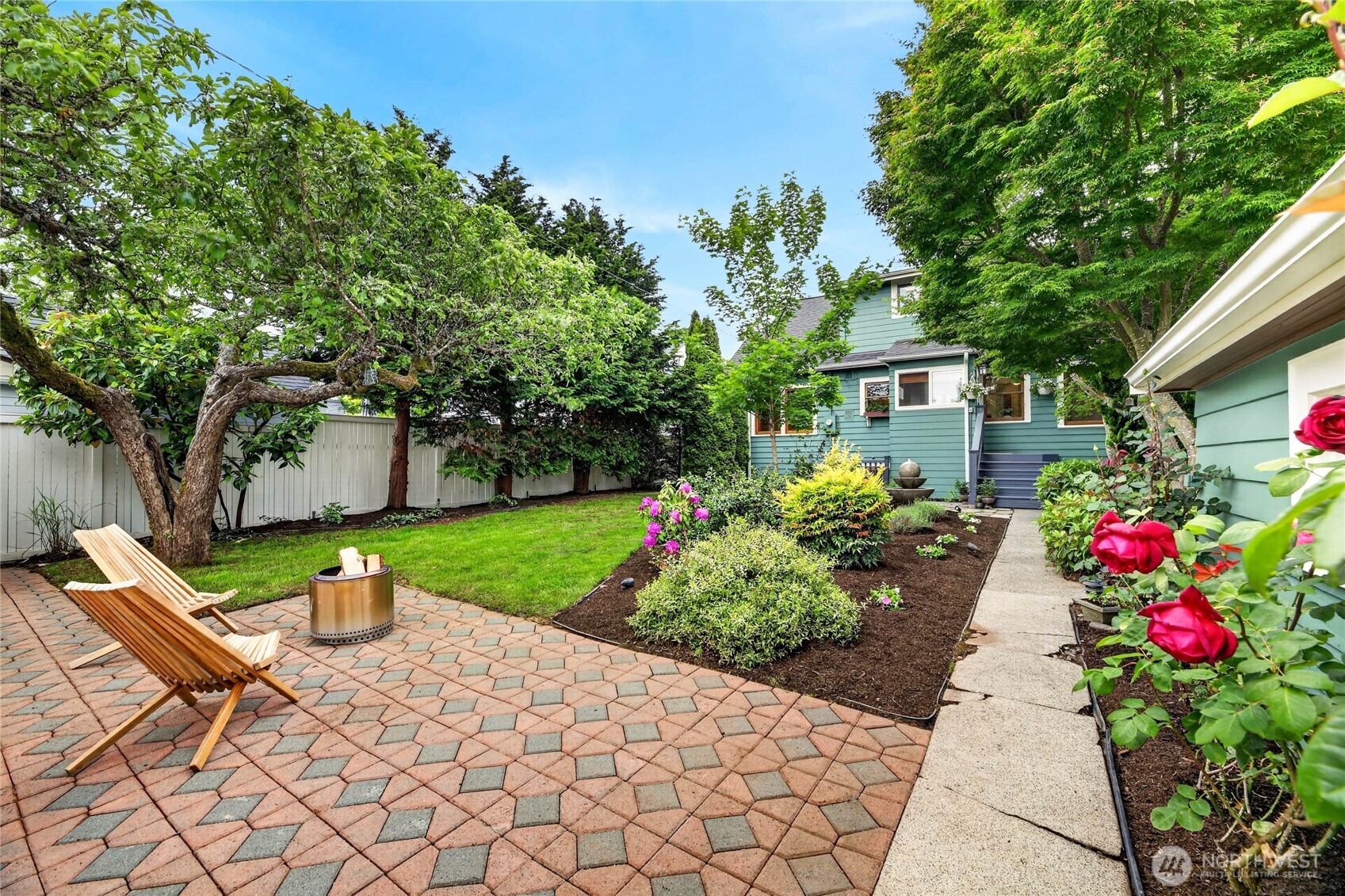 4036 44th Avenue SW, Seattle, WA 98116