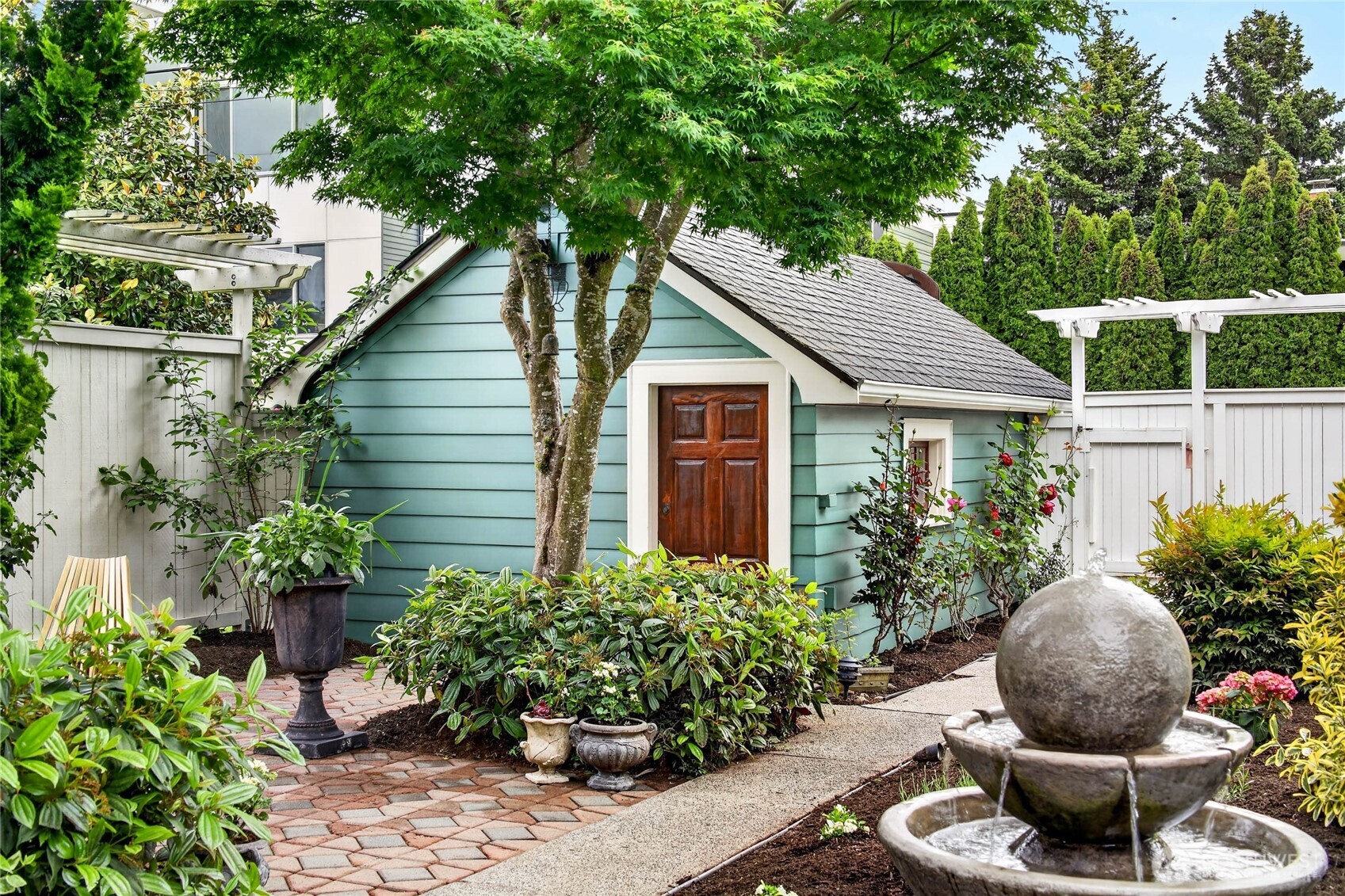4036 44th Avenue SW, Seattle, WA 98116