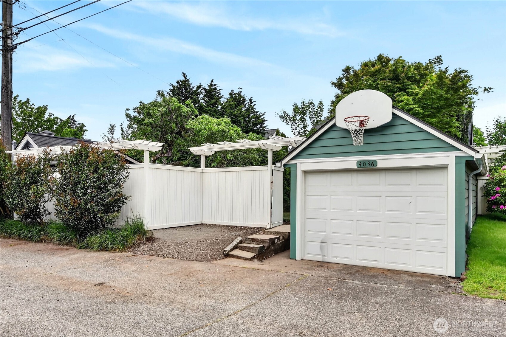 4036 44th Avenue SW, Seattle, WA 98116