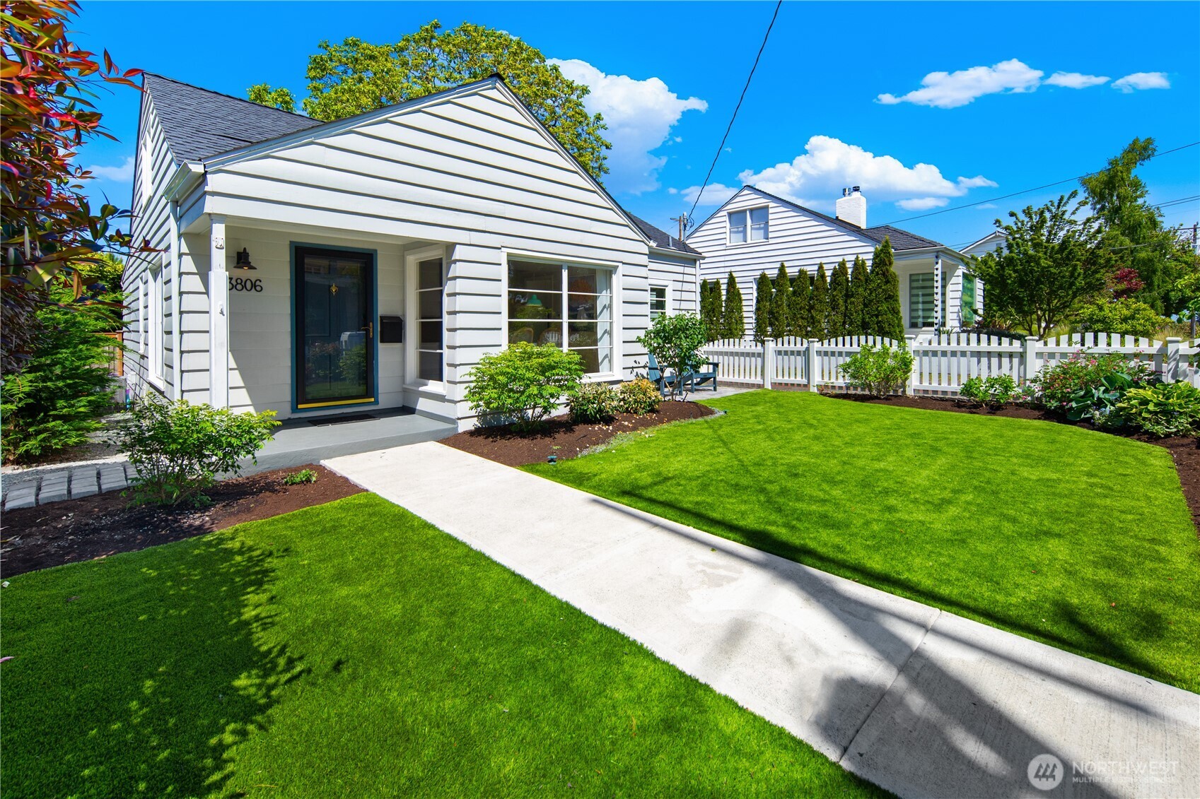 3806 W Bertona Street , Seattle, WA 98199