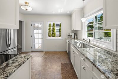 3806 W Bertona Street , Seattle, WA 98199 - Photo 13