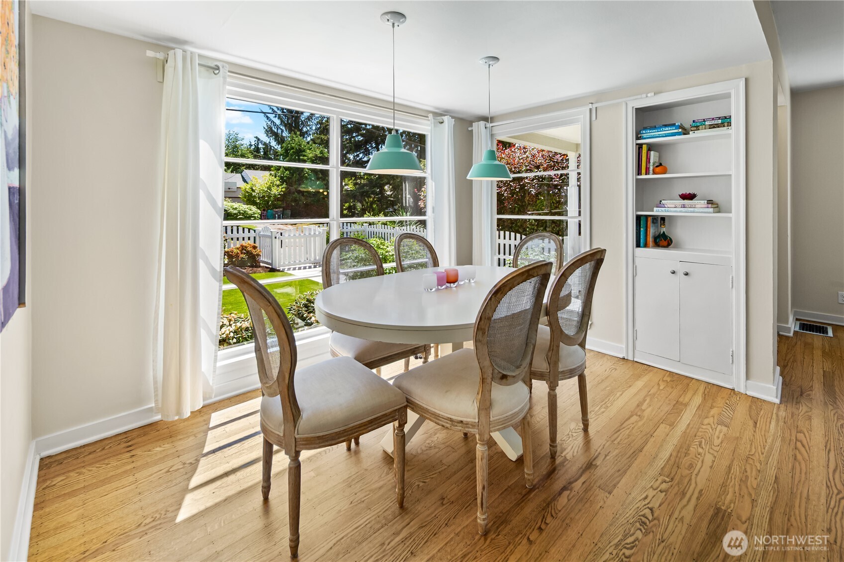 3806 W Bertona Street , Seattle, WA 98199