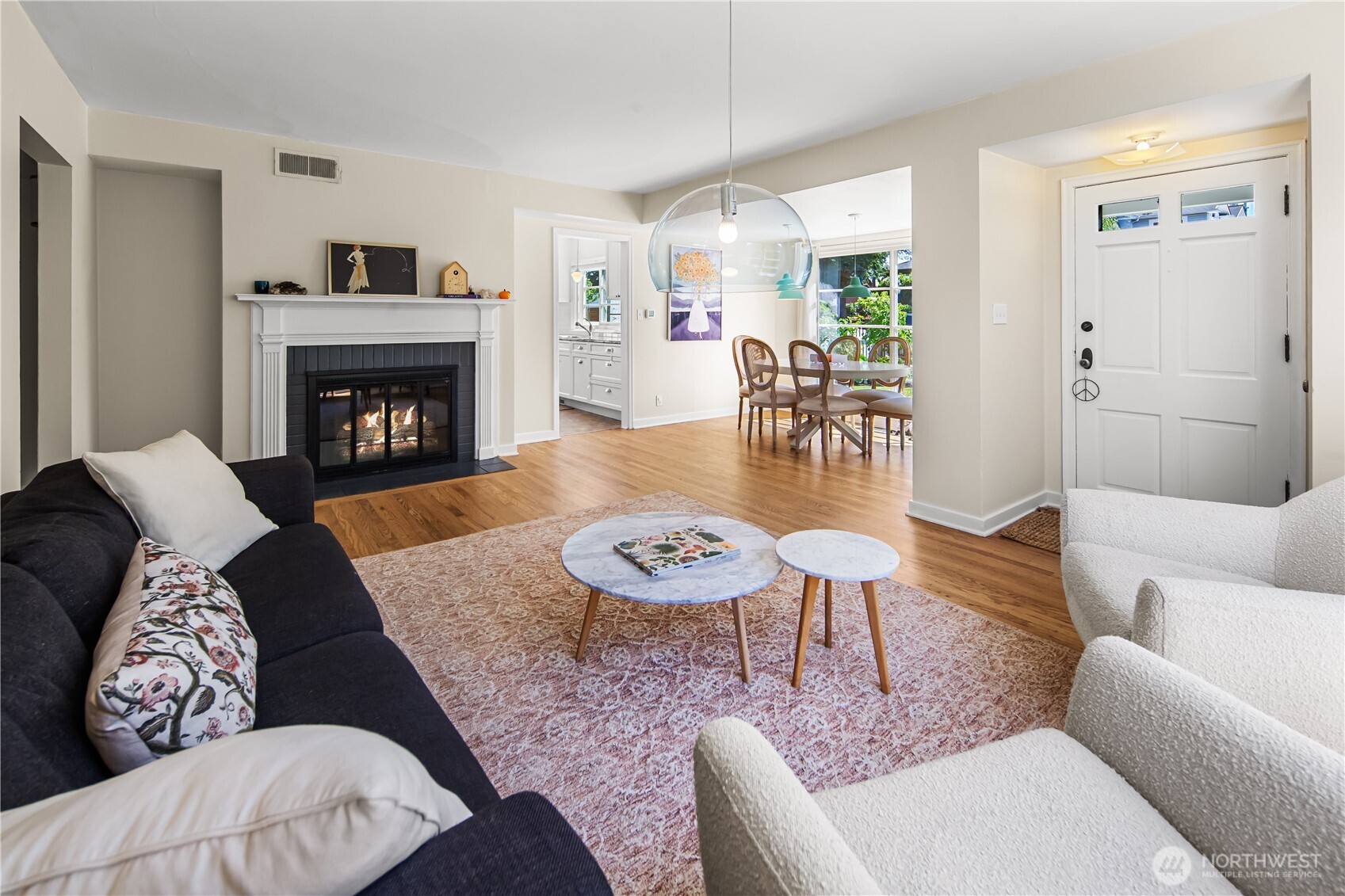 3806 W Bertona Street , Seattle, WA 98199