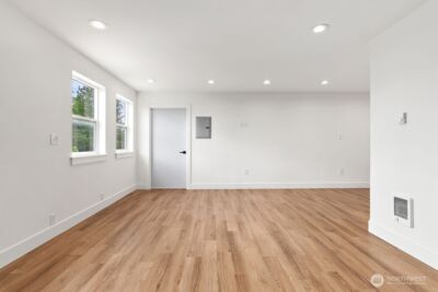 8327 44th Avenue S, Seattle, WA 98118-2740 - Photo 29