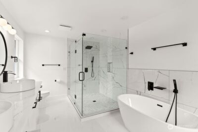 8327 44th Avenue S, Seattle, WA 98118-2740 - Photo 33