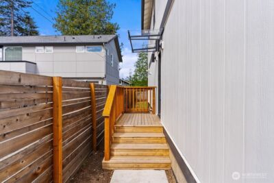 8327 44th Avenue S, Seattle, WA 98118-2740 - Photo 7