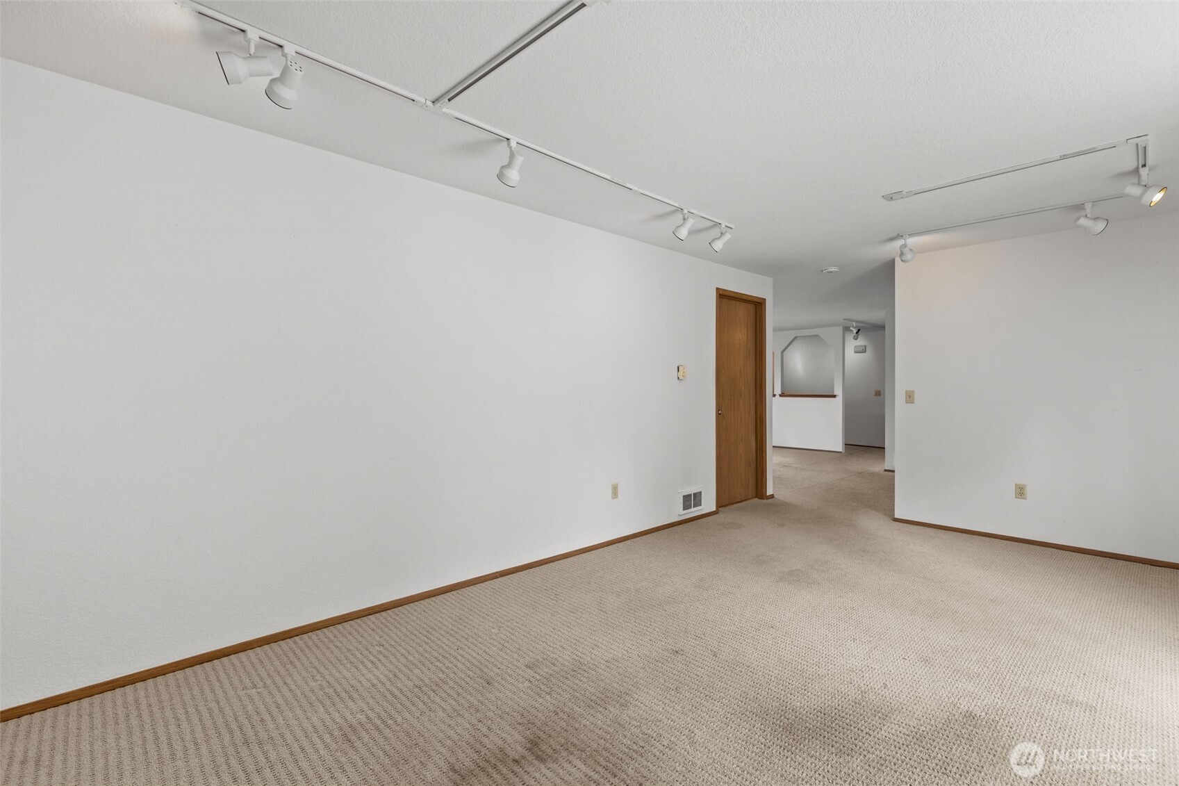8111 NE 157th , Kenmore, WA 98028