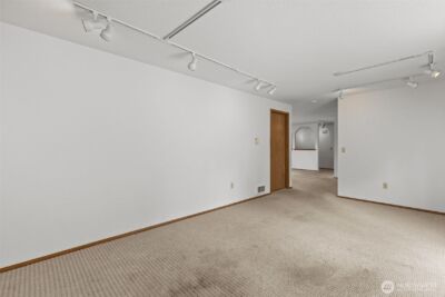 8111 NE 157th , Kenmore, WA 98028 - Photo 15