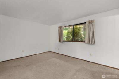 8111 NE 157th , Kenmore, WA 98028 - Photo 17