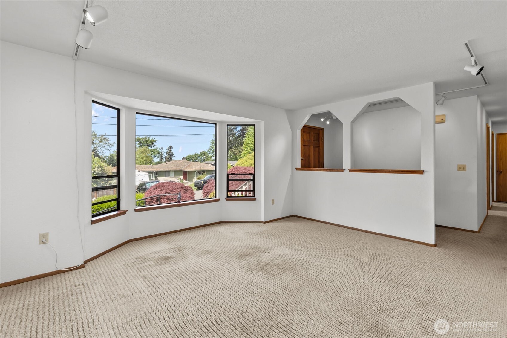 8111 NE 157th , Kenmore, WA 98028