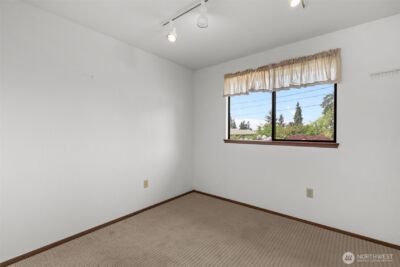 8111 NE 157th , Kenmore, WA 98028 - Photo 27