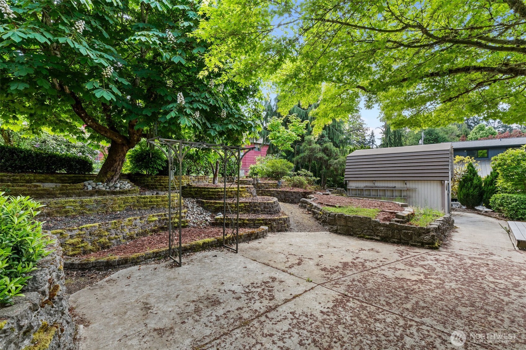 8111 NE 157th , Kenmore, WA 98028