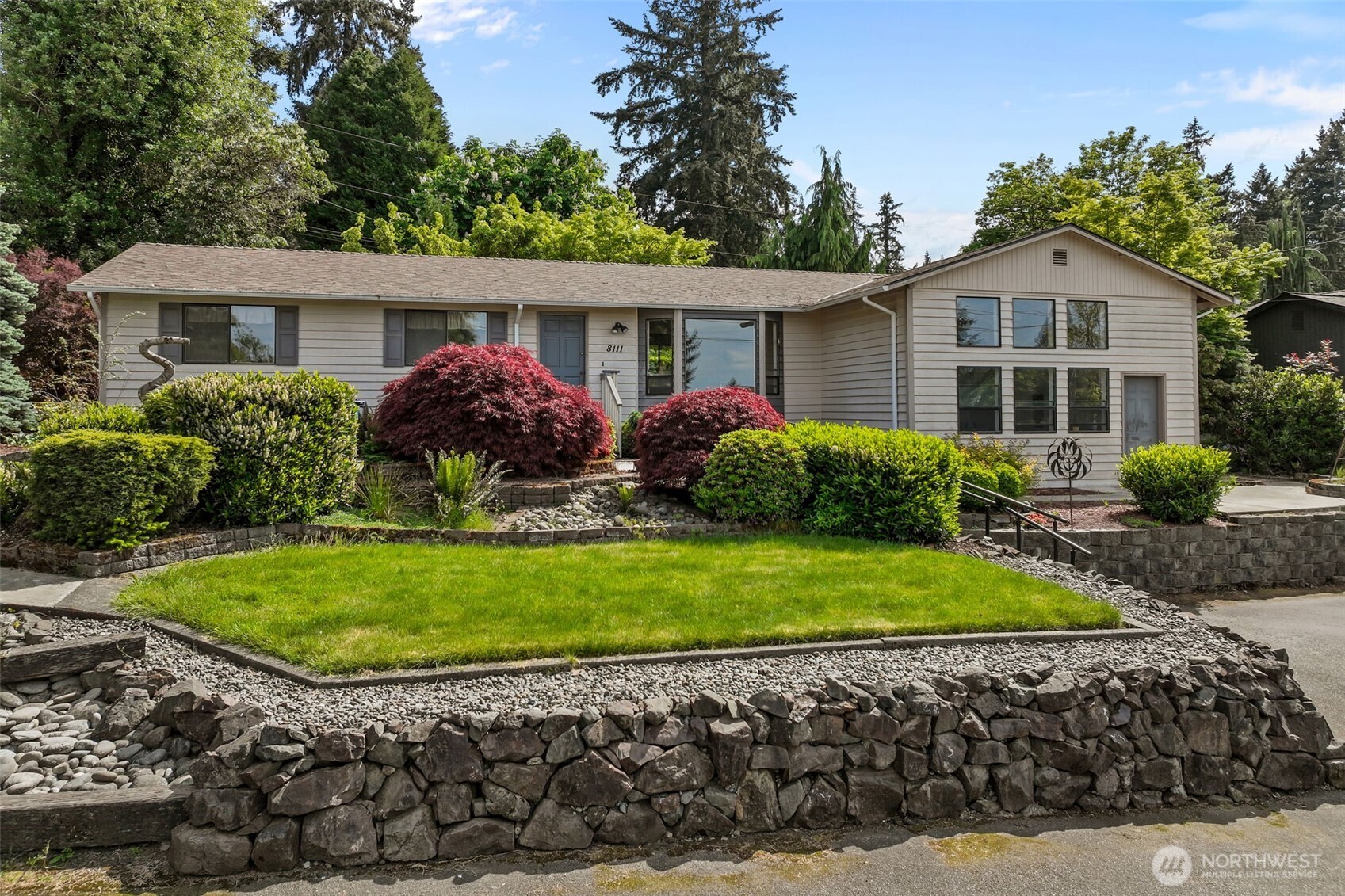 8111 NE 157th , Kenmore, WA 98028