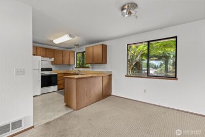 8111 NE 157th , Kenmore, WA 98028 - Photo 6