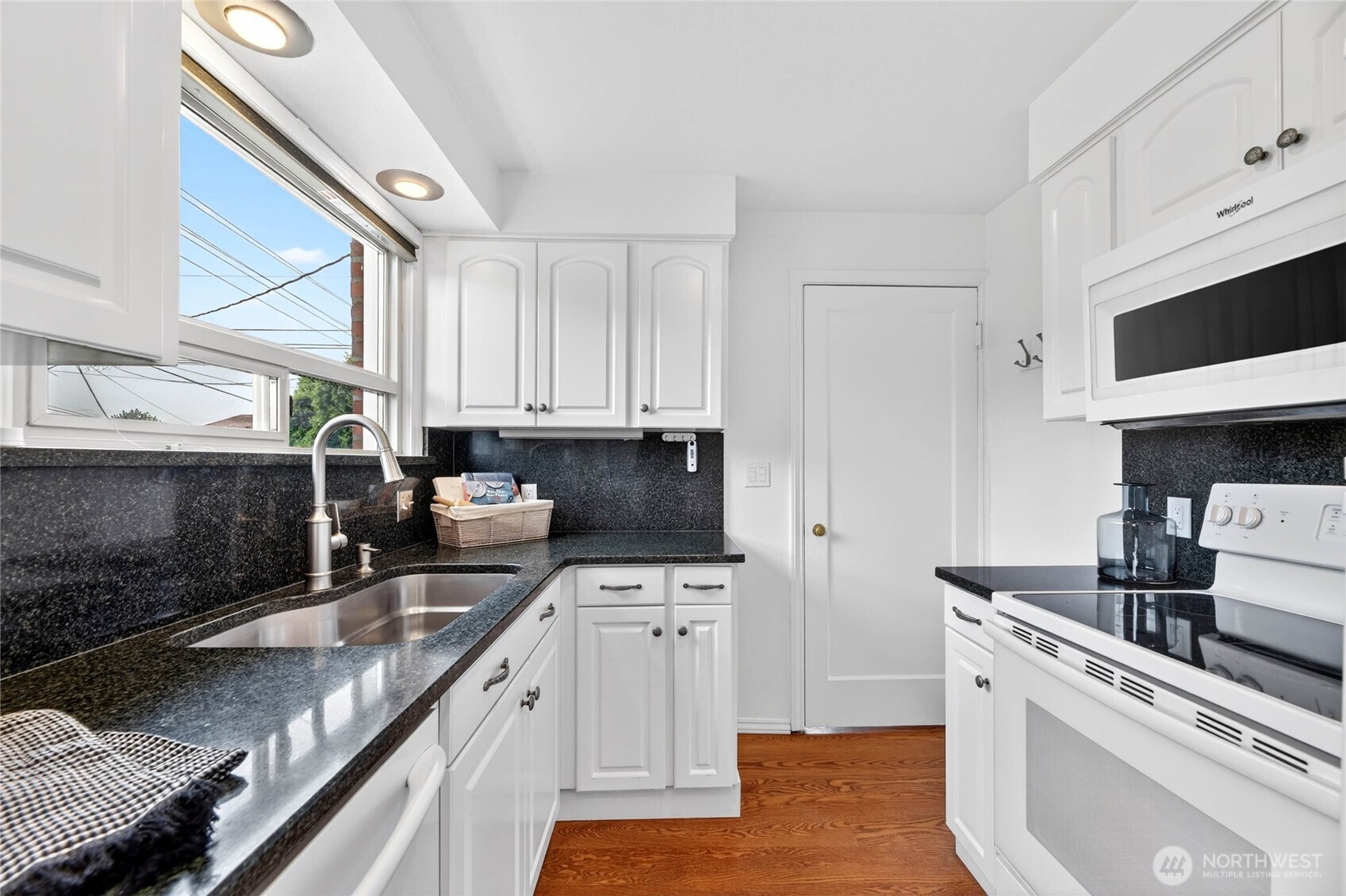 5457 35th Avenue SW, Seattle, WA 98126