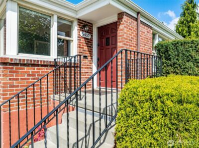 5457 35th Avenue SW, Seattle, WA 98126 - Photo 2