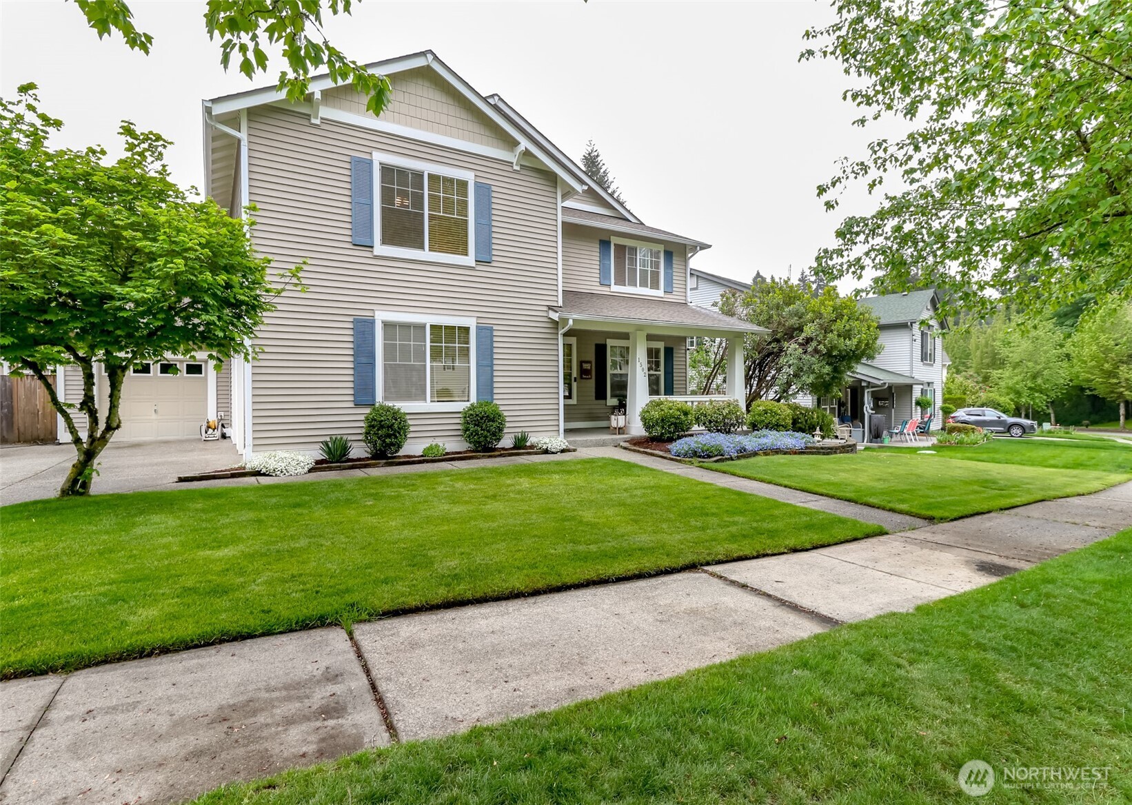 1502 Jensen Avenue , Dupont, WA 98327