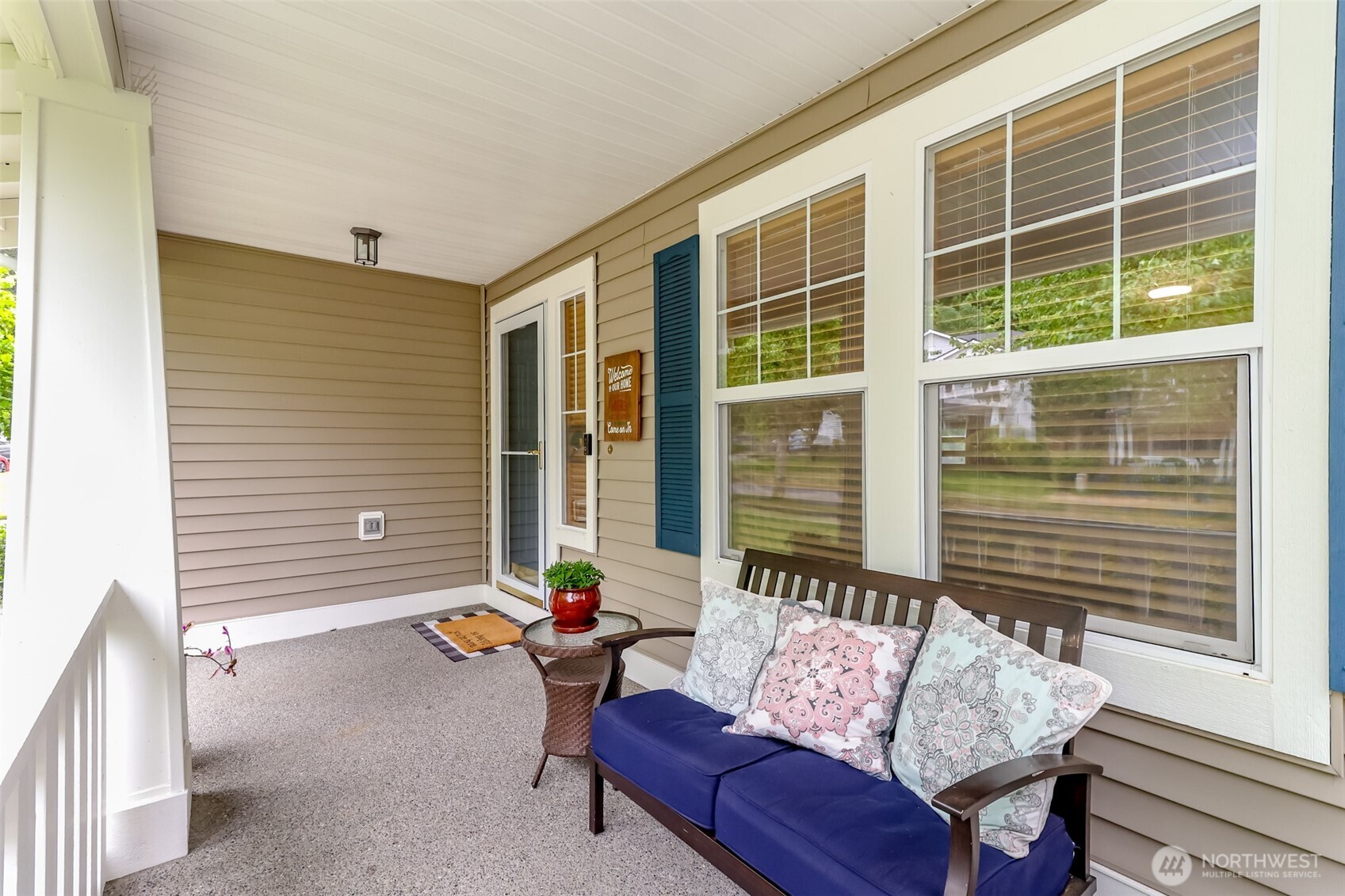 1502 Jensen Avenue , Dupont, WA 98327