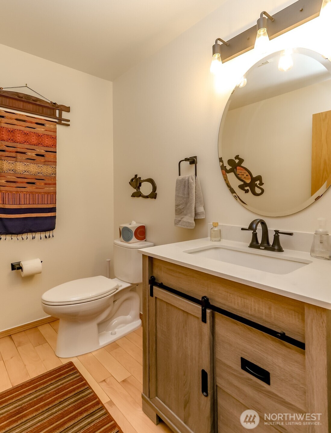 1502 Jensen Avenue , Dupont, WA 98327