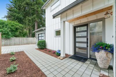 14018 2nd Avenue NW, Seattle, WA 98177 - Photo 2